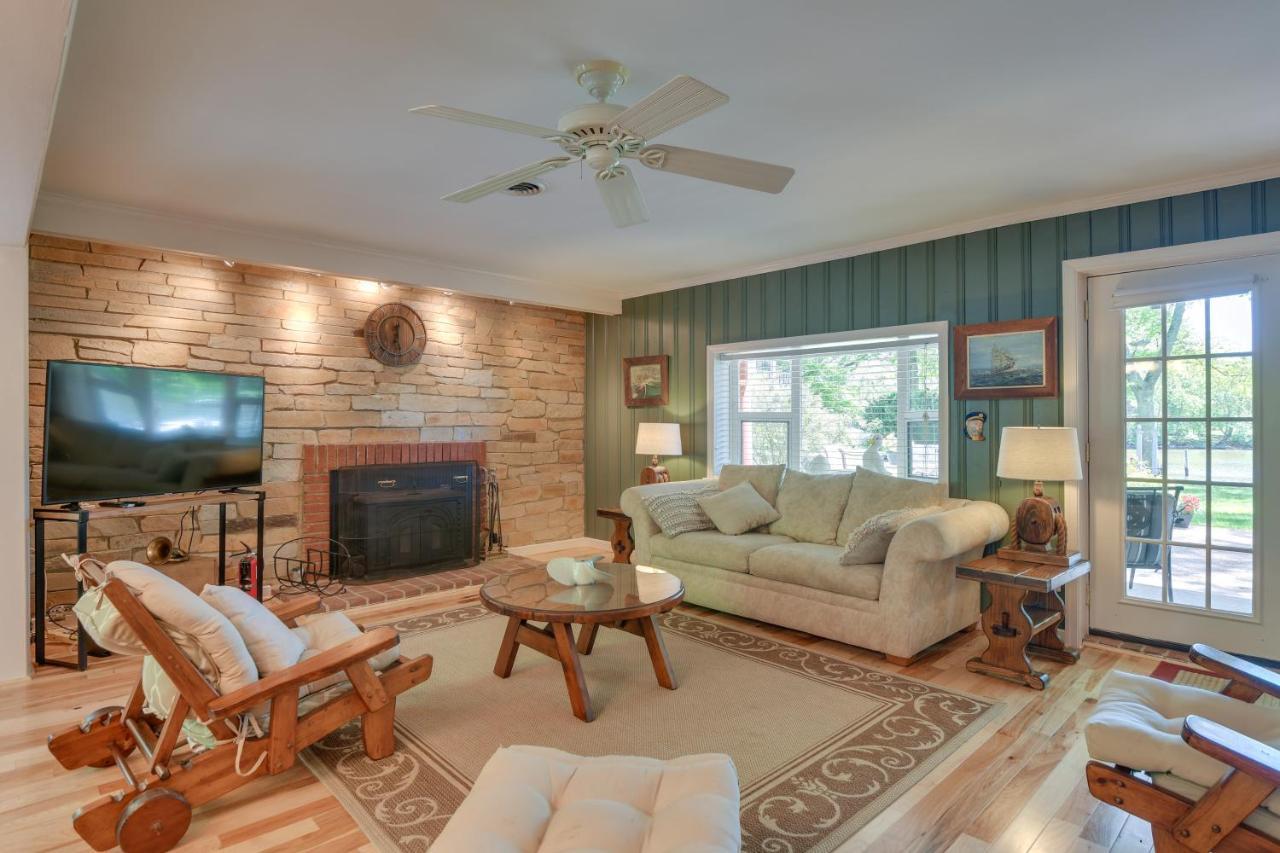 Waterfront Annapolis Home Fire Pit And Fishing Pier エクステリア 写真